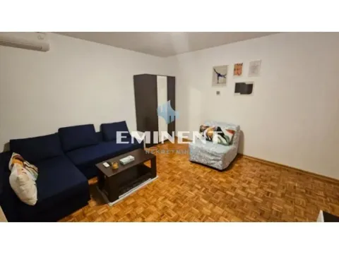 Izdavanje, jednosoban stan, 37m², Savski Venac, Beograd - image 3