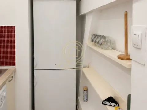 Rent, four bedroom apartment, 65m², Stari Grad, Beograd - image 5