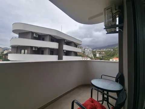 Izdavanje, jednosoban stan, 44m², Bečići, Budva - image 4