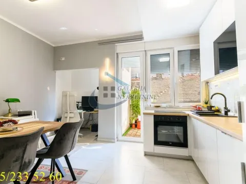 Sale, one bedroom apartment, 48m², Stari Grad, Beograd