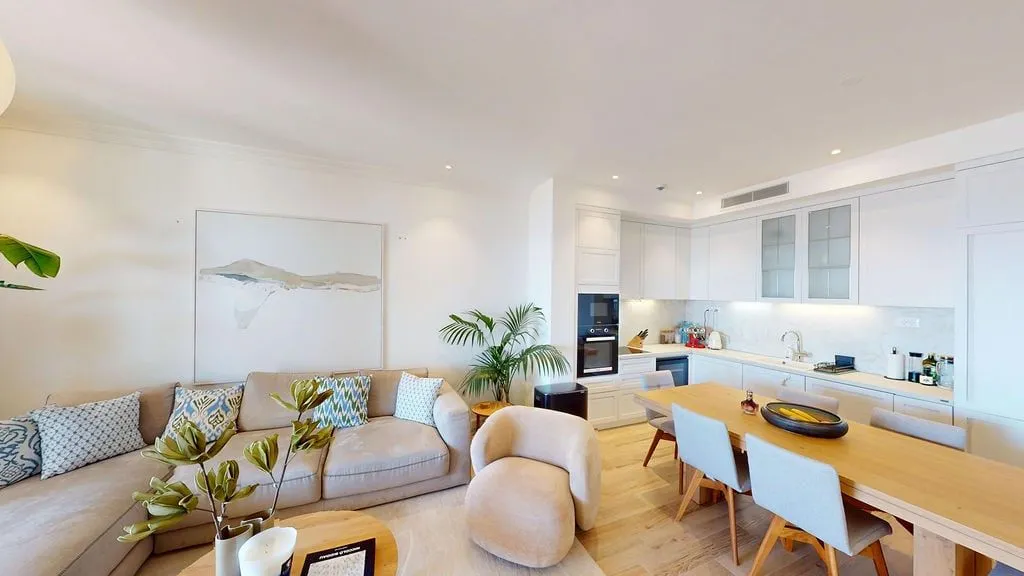Prodaja, trosoban stan, 105m², Tivat, Crna Gora