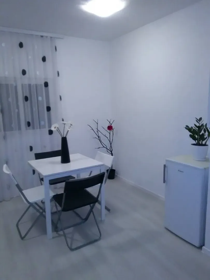 Prodaja, kuća, 290m², Šušanj, Bar