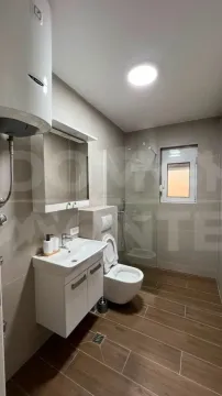 Rent, house, 100m², Tivat, Crna Gora - image 9