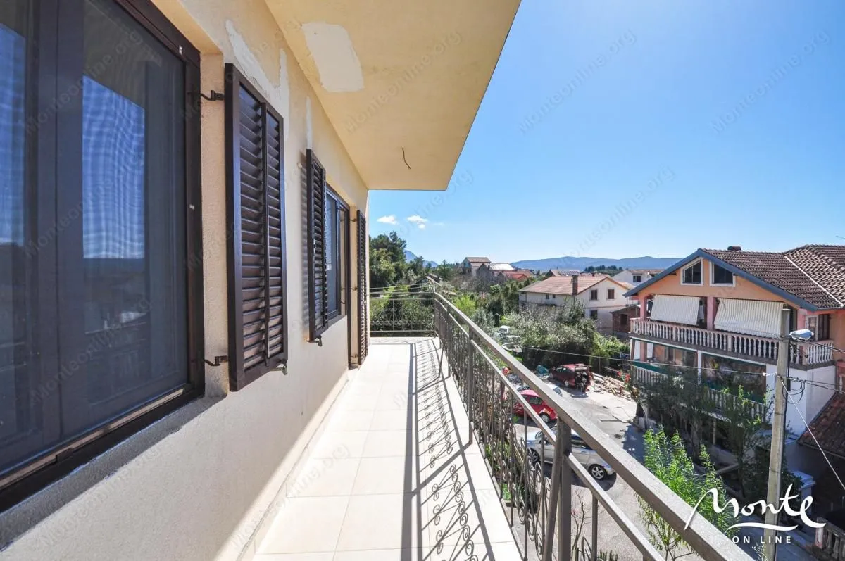 Prodaja, kuća, 525m², Centar, Tivat