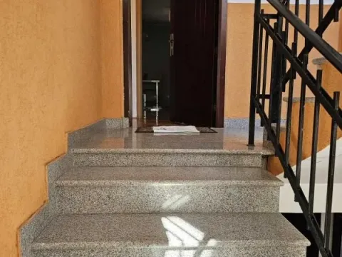 Prodaja, dvosoban stan, 76m², Zagorič, Podgorica - image 2