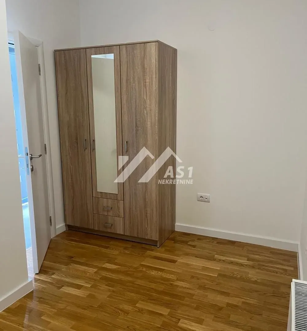 Izdavanje, trosoban stan, 56m², Klisa, Novi Sad Sve Podlokacije