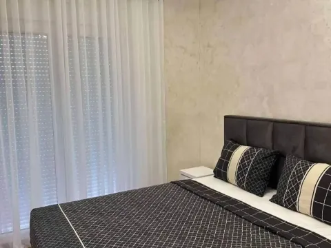 Izdavanje, jednosoban stan, 48m², City Kvart, Podgorica - image 7