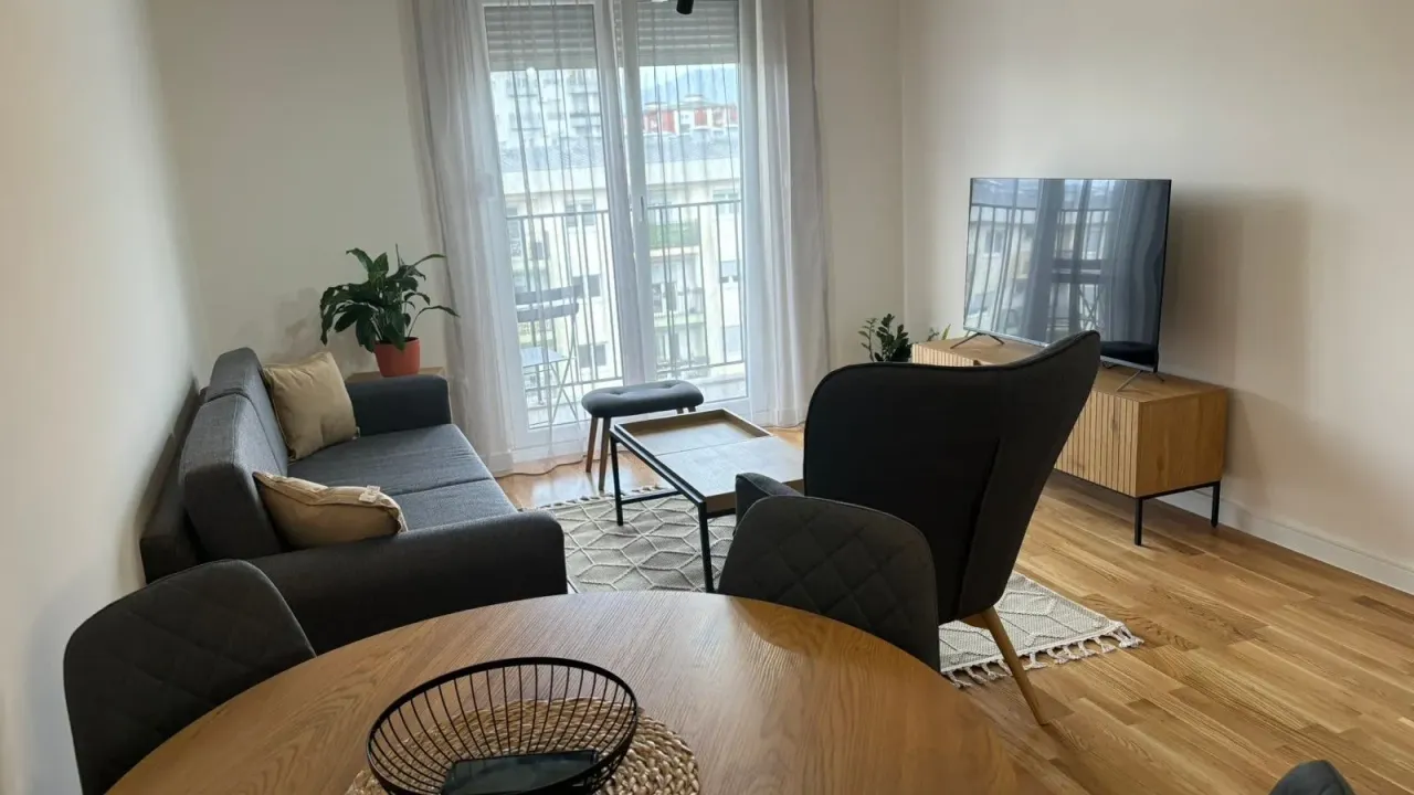 Rent, one bedroom apartment, 42m², Pobrežje, Podgorica