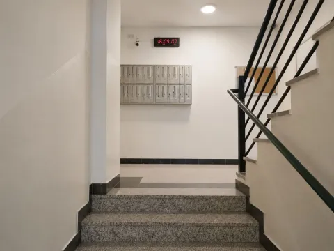 Sale, one bedroom apartment, 58m², Centar, Podgorica - image 2
