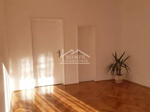 Izdavanje, trosoban stan, 78m², Stari Grad, Beograd - image 10