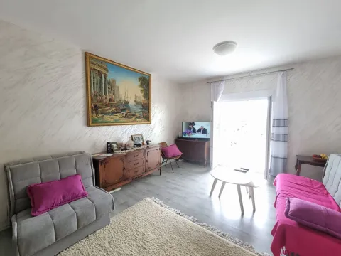 Rent, two bedroom apartment, 120m², Sveti Stefan, Budva - image 13
