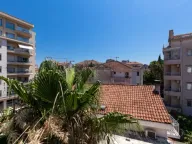 Rent, one bedroom apartment, 45m², Bulevar, Budva - image 8