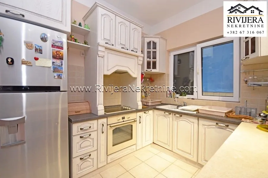 Prodaja, trosoban stan, 114m², Đenovići, Herceg Novi