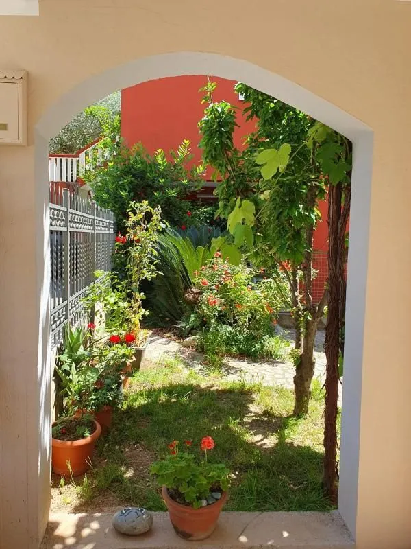 Sale, two bedroom apartment, 57m², Bečići, Budva
