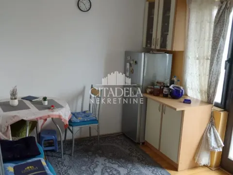 Prodaja, stan, 22m², Kneževac, Beograd - image 11