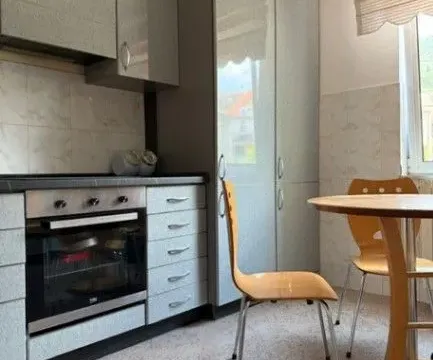 Izdavanje, četvorosoban stan, 150m², Tivat, Crna Gora - image 9