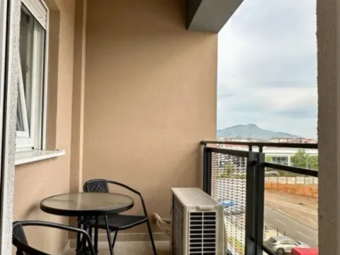 Izdavanje, jednosoban stan, 50m², Stari Aerodrom, Podgorica - image 12