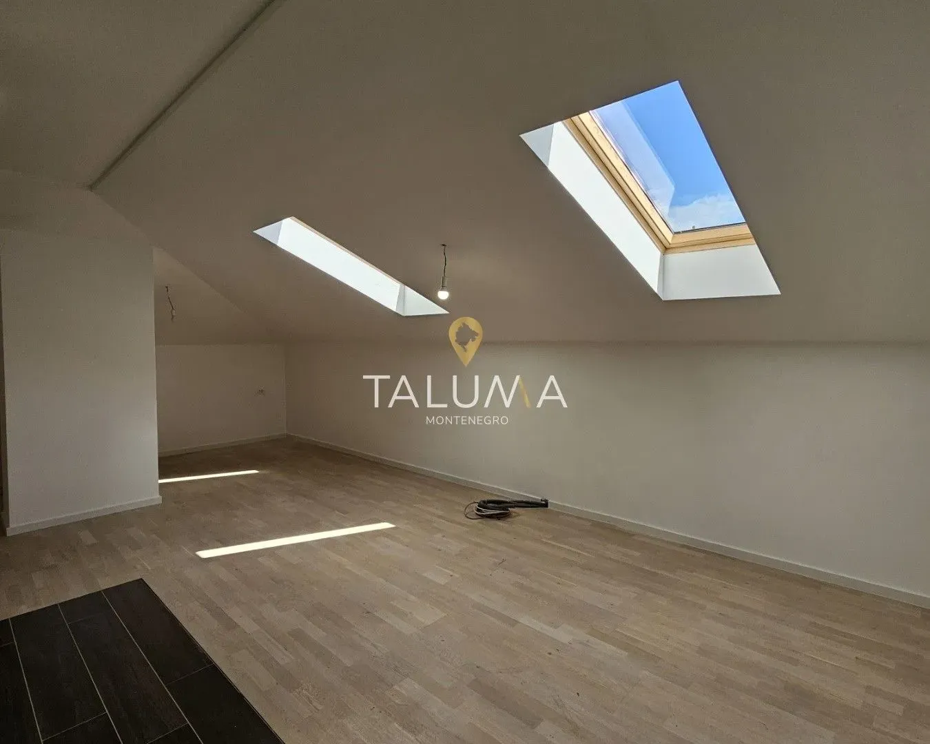 Prodaja, garsonjera, 45m², Tološi, Podgorica