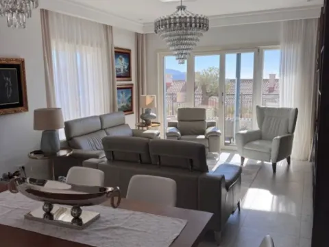 Rent, house, 200m², Luštica Bay, Tivat - image 2