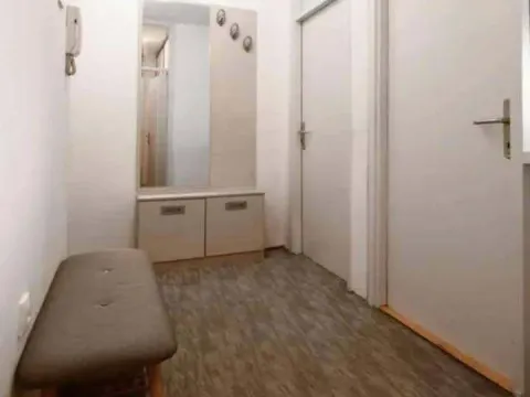 Sale, two bedroom apartment, 68m², Gintaš, Podgorica - image 4