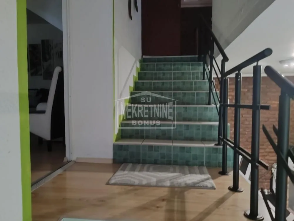Prodaja, kuća, 180m², Centar, Subotica
