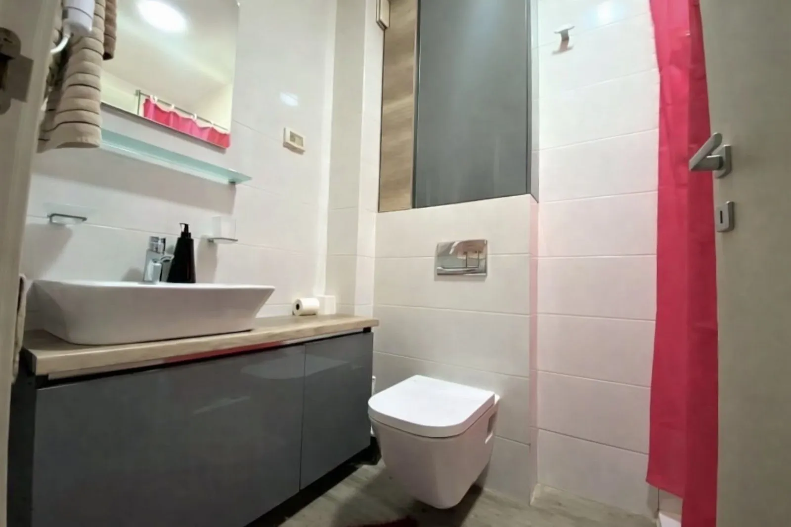 Izdavanje, jednosoban stan, 47m², City Kvart, Podgorica