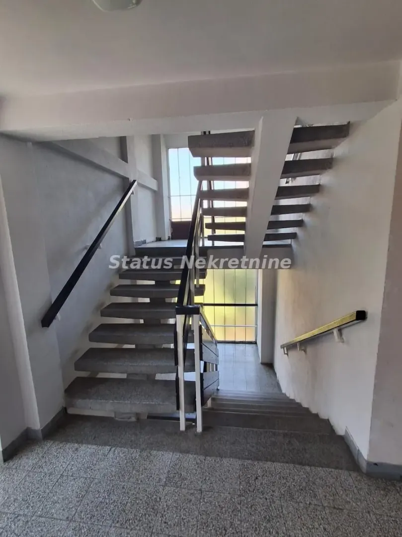 Sale, studio apartment, 25m², Železnička Stanica, Novi Sad Sve Podlokacije
