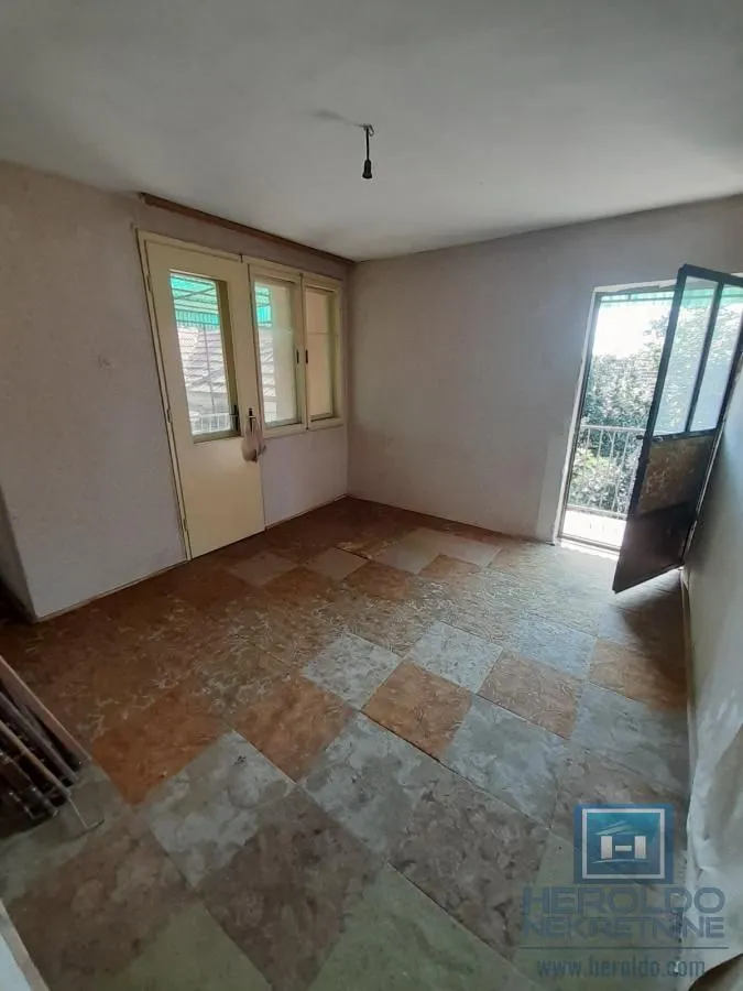 Prodaja, kuća, 200m², Glogovac, Jagodina