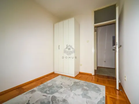 Rent, two bedroom apartment, 64m², Stari Aerodrom, Podgorica - image 11