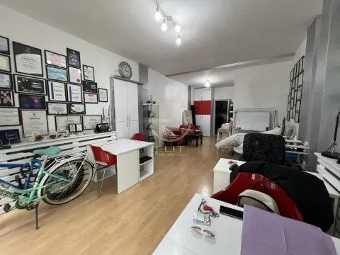 Sale, office space, 44m², Centar, Novi Sad - image 2