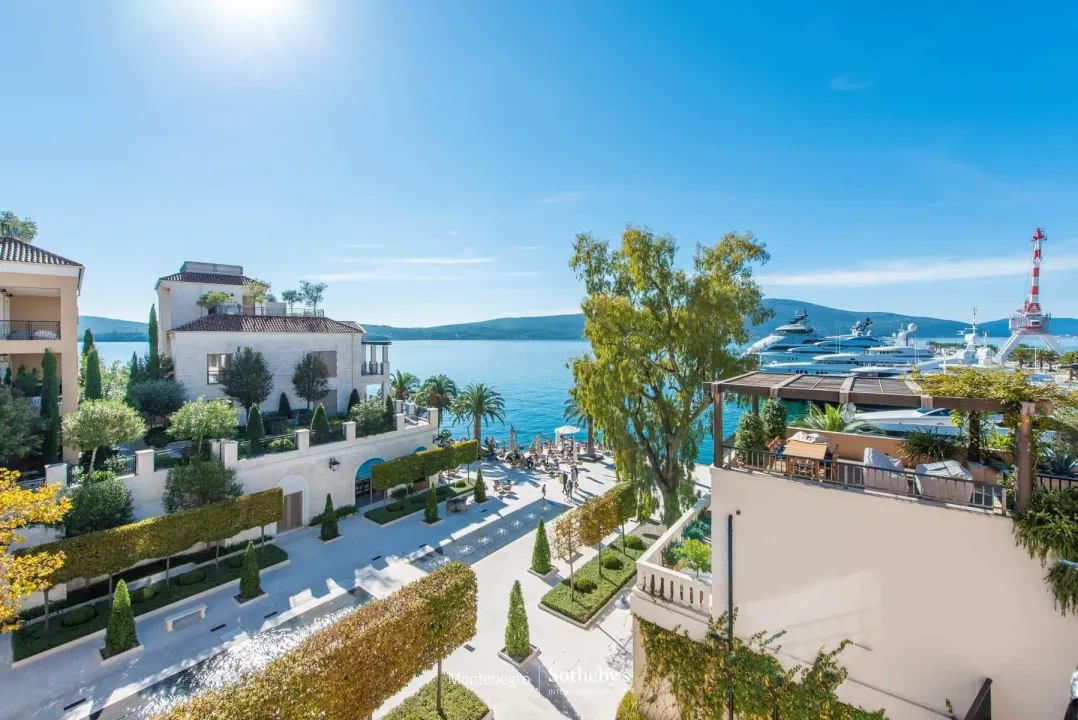 Sale, three bedroom apartment, 256m², Porto Montenegro, Tivat