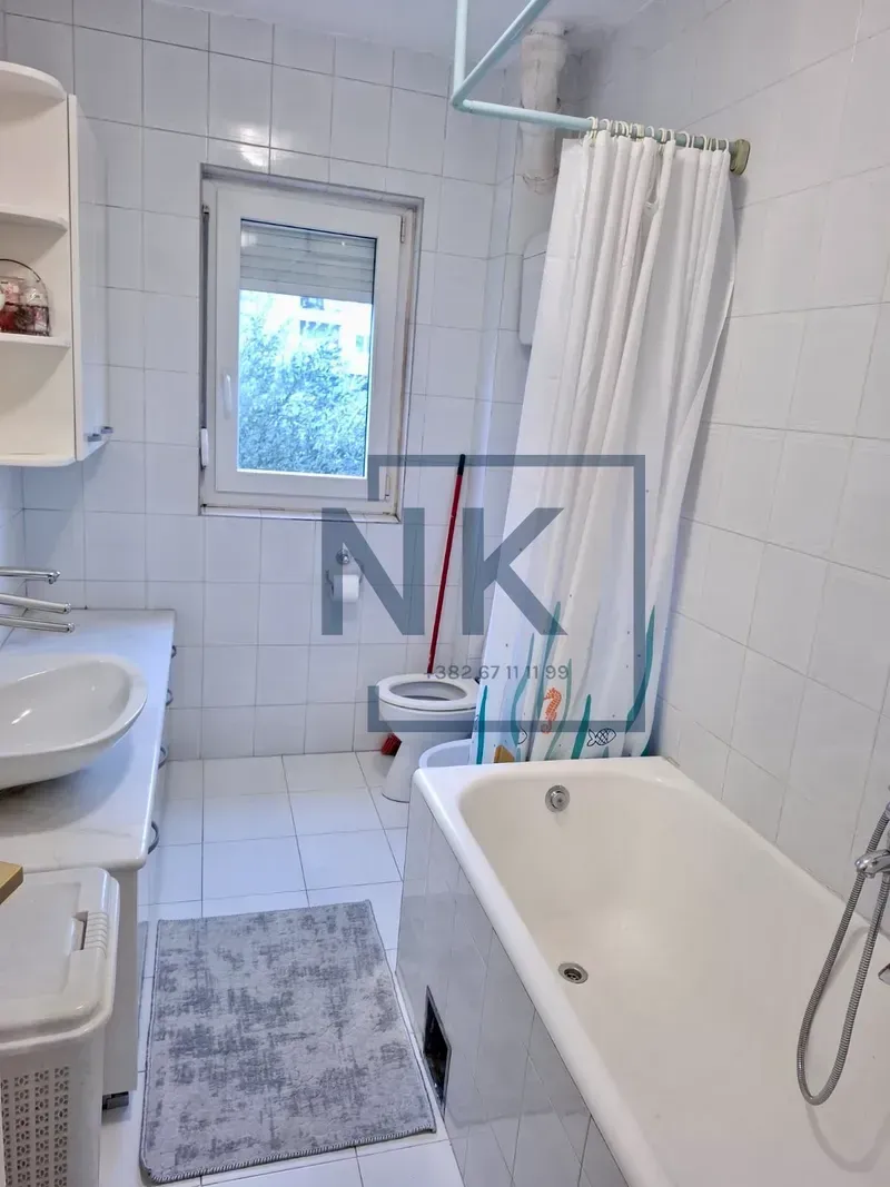 Rent, house, 300m², Stari Aerodrom, Podgorica