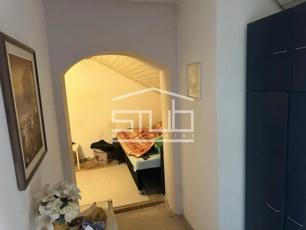 Prodaja, stan, 88m², Resnik, Beograd