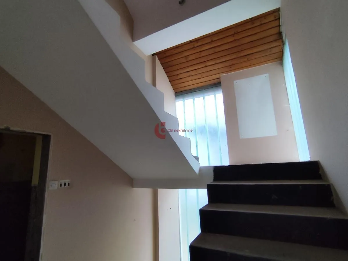 Prodaja, kuća, 210m², Makova Sedmica, Subotica