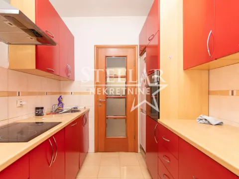 Izdavanje, četvorosoban stan, 142m², Preko Morače, Podgorica - image 14