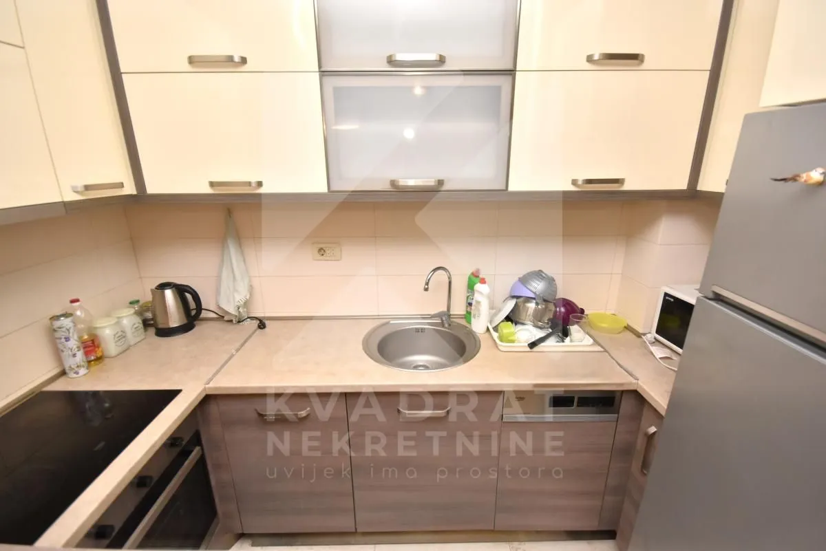 Izdavanje, jednosoban stan, 46m², City Kvart, Podgorica