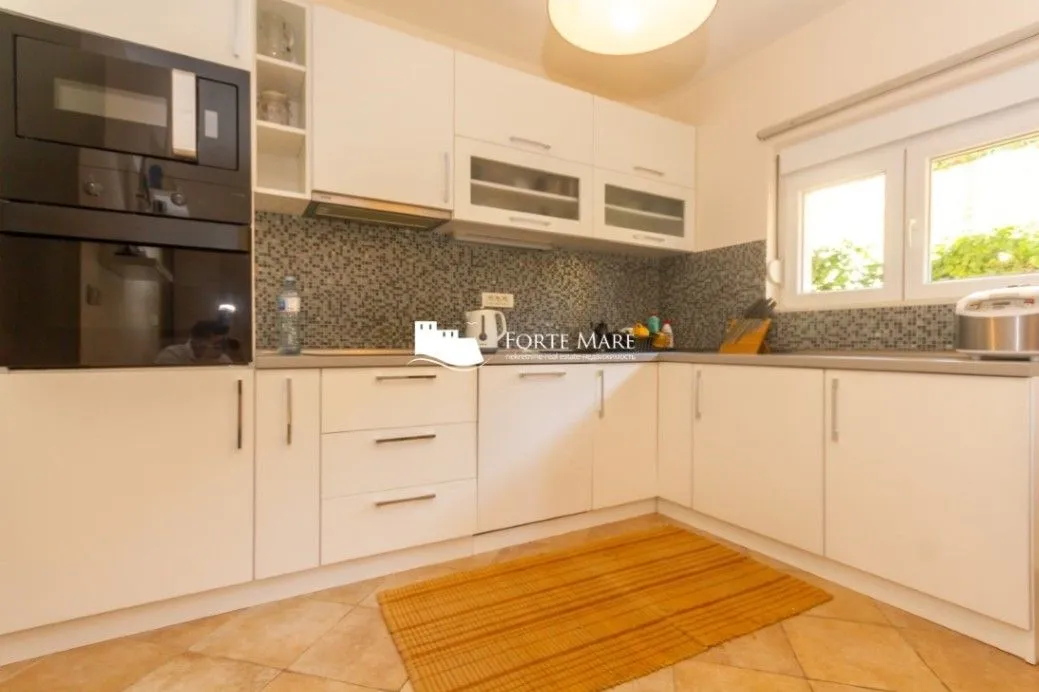 Sale, house, 200m², Đenovići, Herceg Novi