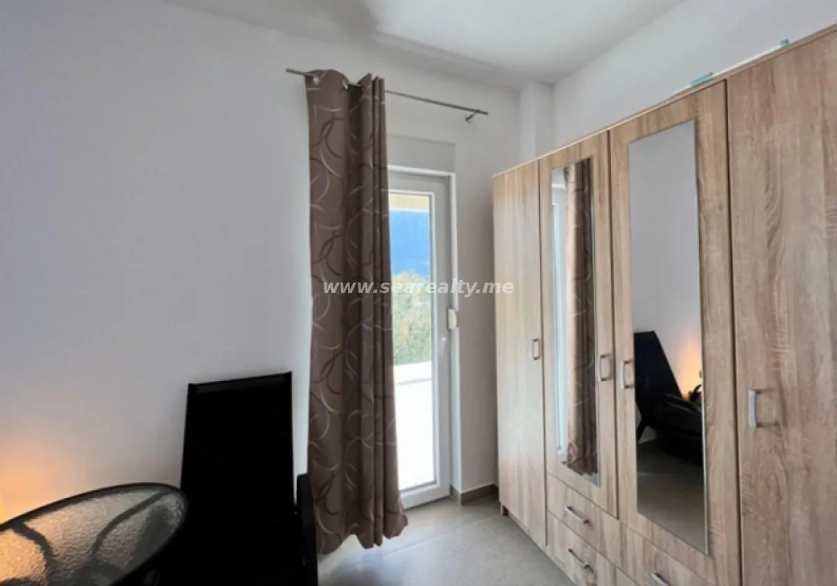 Prodaja, jednosoban stan, 71m², Tivat, Crna Gora