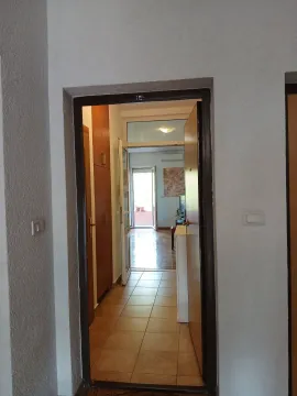 Rent, two bedroom apartment, 100m², Bonići, Tivat - image 5