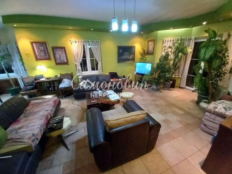 Prodaja, kuća, 167m², Ledine, Beograd