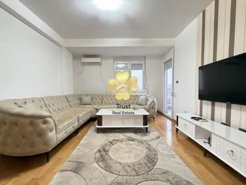 Rent, three bedroom apartment, 80m², Krivi Most, Podgorica - image 1