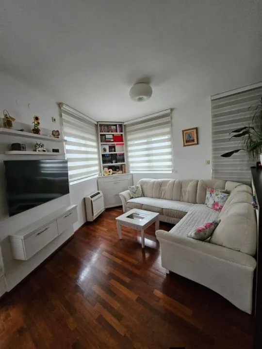 Prodaja, dvosoban stan, 56m², Stari Aerodrom, Podgorica