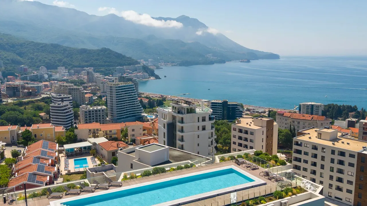 Sale, two bedroom apartment, 99m², Bečići, Budva