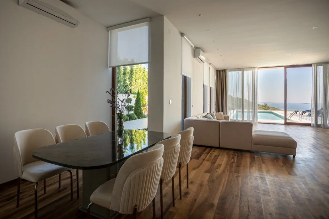 Izdavanje, kuća, 450m², Krimovica, Kotor