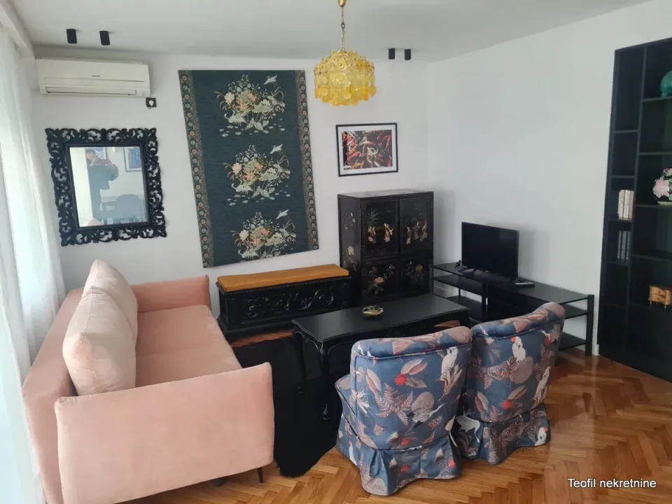 Rent, two bedroom apartment, 68m², Kalenić Pijaca, Vračar Sve Podlokacije