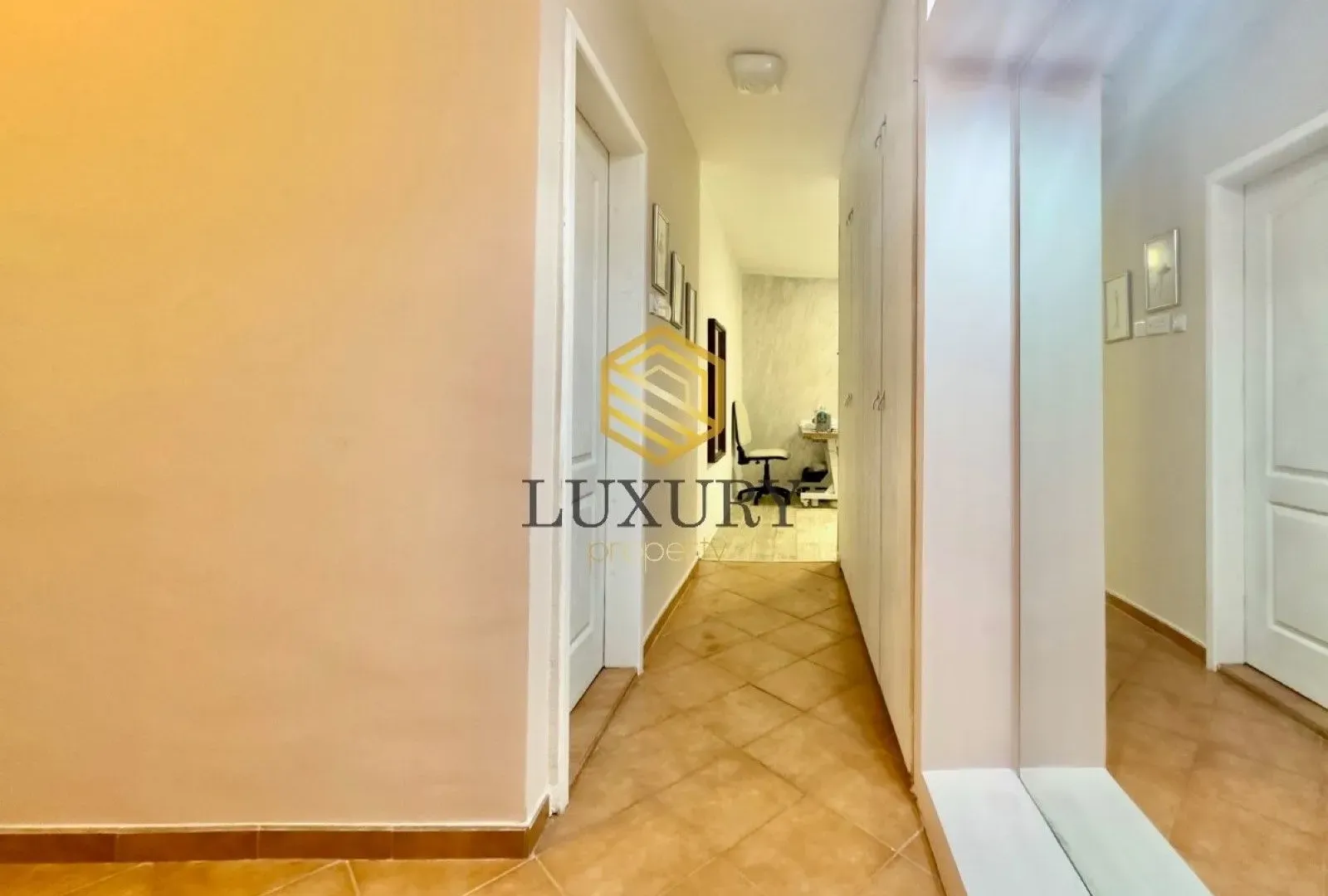 Sale, two bedroom apartment, 65m², Seljanovo, Tivat