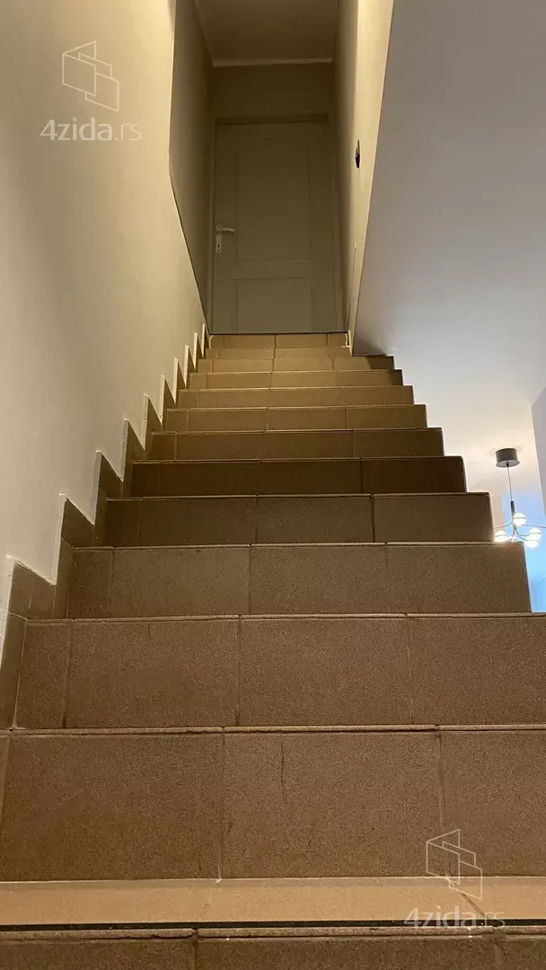 Rent, office space, 152m², Fon (Fon - Bilećka), Voždovac Sve Podlokacije