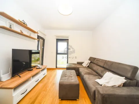 Rent, one bedroom apartment, 45m², Podgorica, Crna Gora - image 1