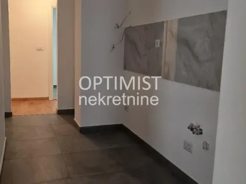 Sale, four bedroom apartment, 124m², Autokomanda, Voždovac Sve Podlokacije - image 2