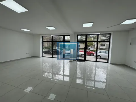 Rent, office space, 110m², Despotovac, Srbija - image 4